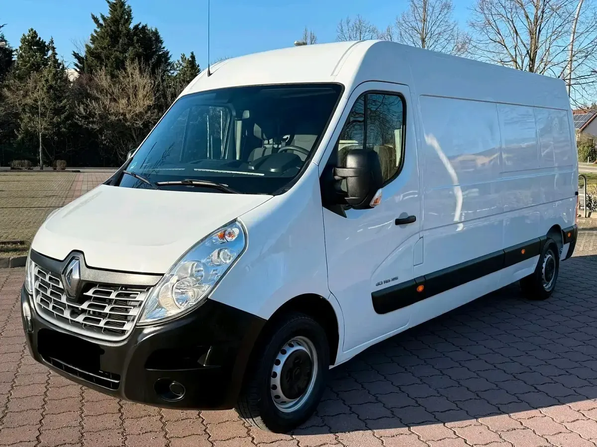 Used Renault Master 145 HP (106 kW) 2018 White Van