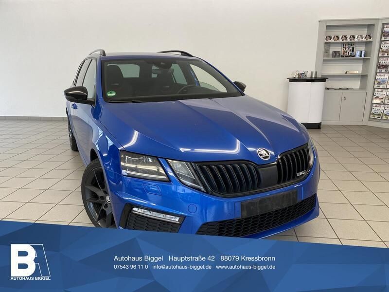 Blau Gebraucht 2019 Skoda Octavia RS Limousine | 22.285 € (Teuer) - Bild 1/4