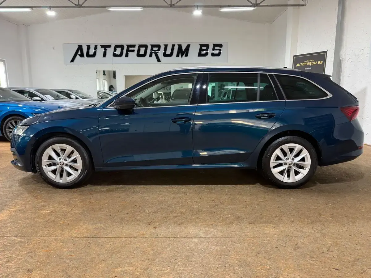 Gebraucht Skoda Octavia Style 150 PS (110 kW) 2022 Blau Kombi