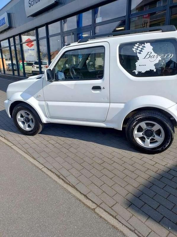 Gebraucht Suzuki Jimny Club 86 PS (63 kW) 2016 Weiß SUV