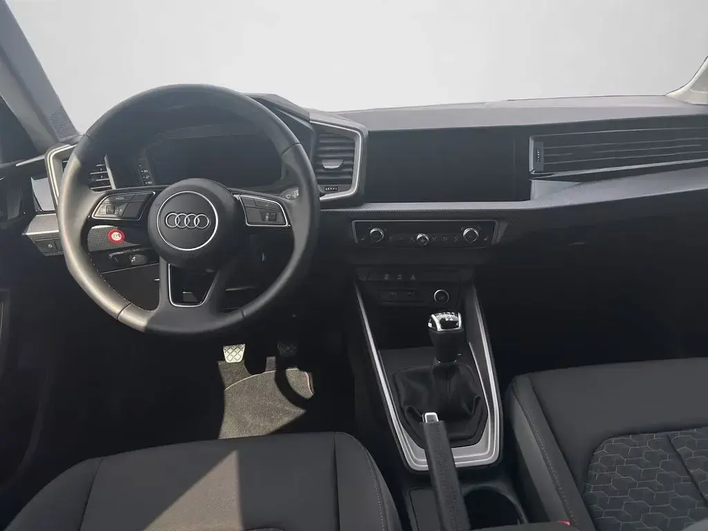 Gebraucht Audi A1 Sportback Advanced Plus 95 PS (69 kW) 2025 Pfeilgrau perleffekt Kleinwagen