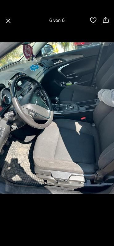 Second-hand Opel Insignia 2013 Argintiu Break