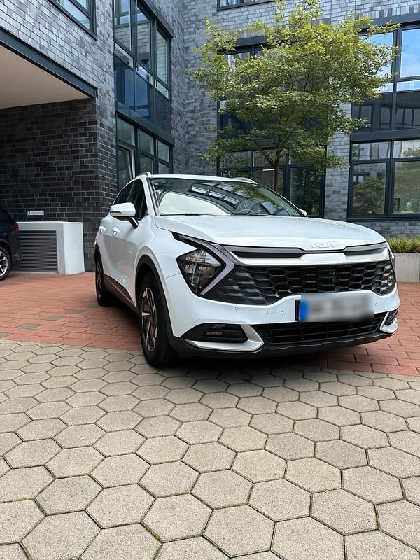 Weiß Gebraucht 2024 Kia Sportage Vision SUV | 25.499 € - Bild 1/4