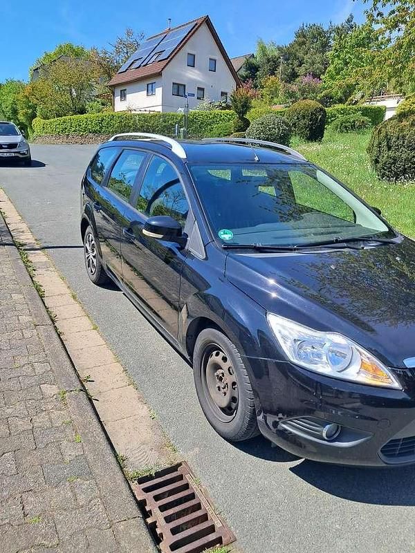 Second-hand Ford Focus 101 CP (74 kW) 2011 Negru Break