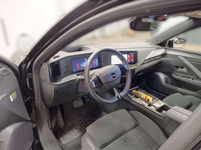 Gebraucht Opel Astra 131 PS (96 kW) 2025 Schwarz Kombi