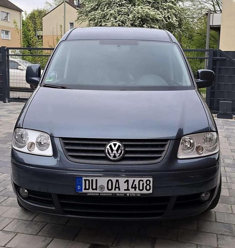 Second-hand VW Caddy Maxi 102 CP (75 kW) 2009 Gri Monovolum