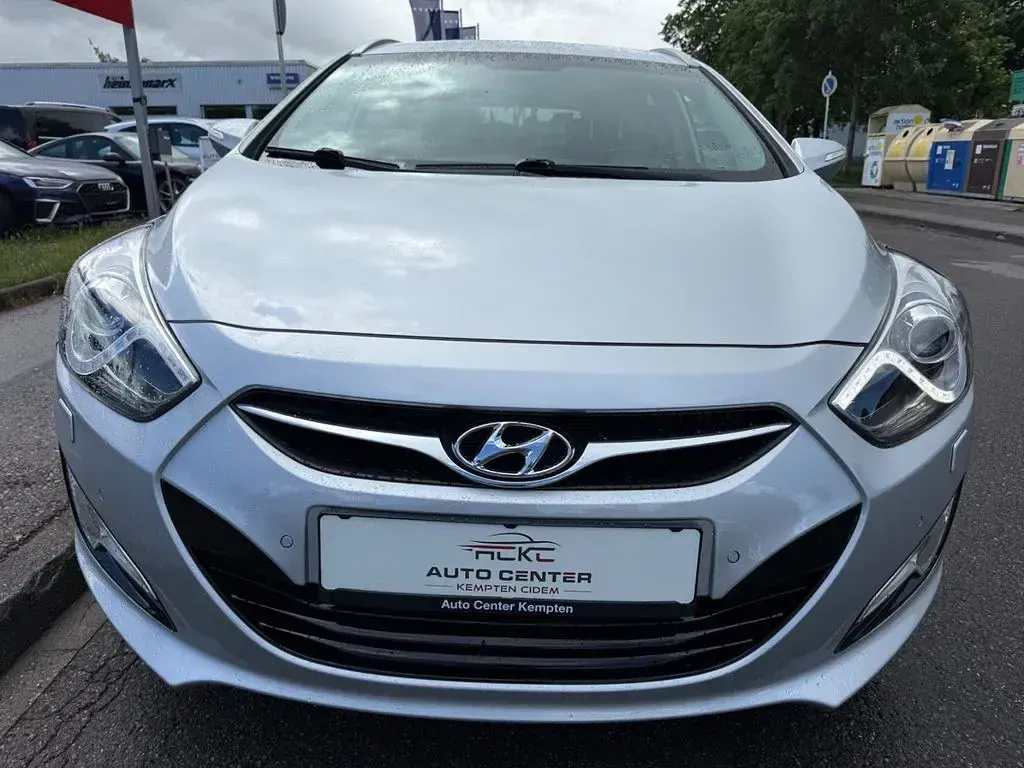 Gebraucht Hyundai i40 Edition 136 PS (100 kW) 2015 Grau Kombi