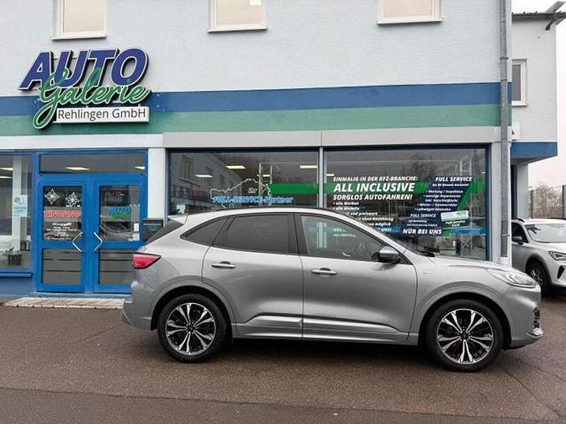 Gebraucht Ford Kuga ST-Line X 150 PS (110 kW) 2022 Silber SUV