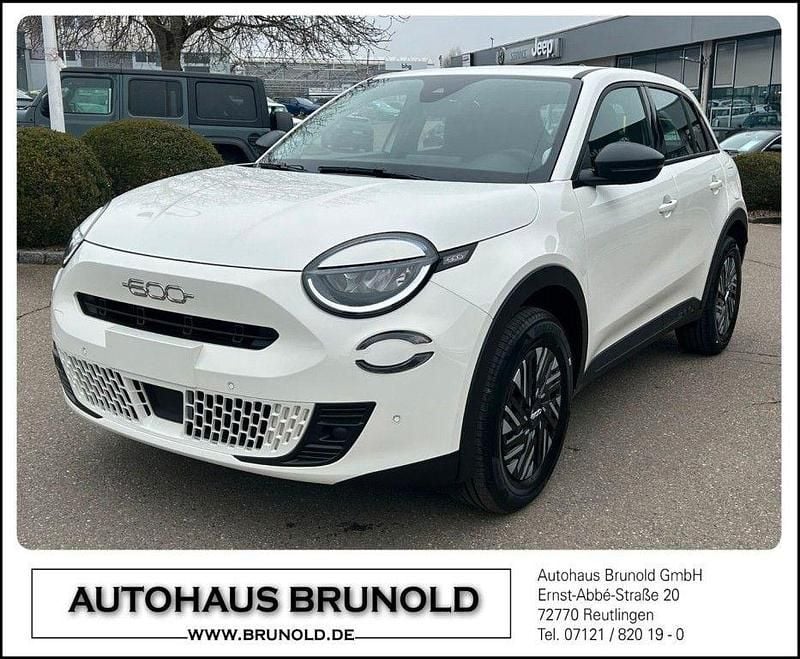 Weiß Neu 2025 Fiat 600 SUV | 31.900 € (Teuer) - Bild 1/4