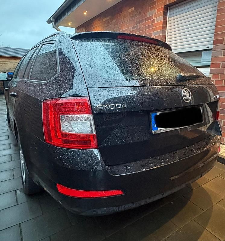 Gebraucht Skoda Octavia 110 PS (80 kW) 2016 Schwarz Kombi