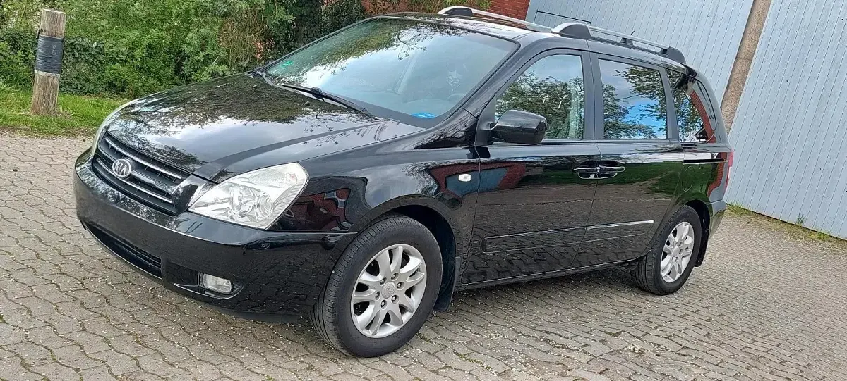 Gebraucht Kia Carnival 185 PS (136 kW) 2008 Schwarz Van / Kleinbus