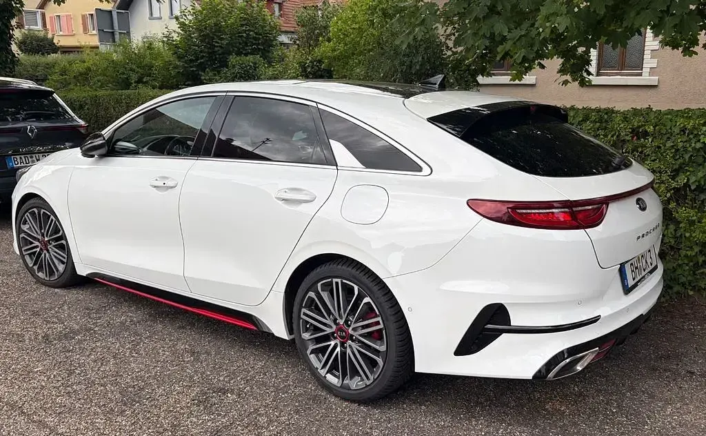 Gebraucht Kia ProCeed GT 204 PS (150 kW) 2019 Weiß Kombi