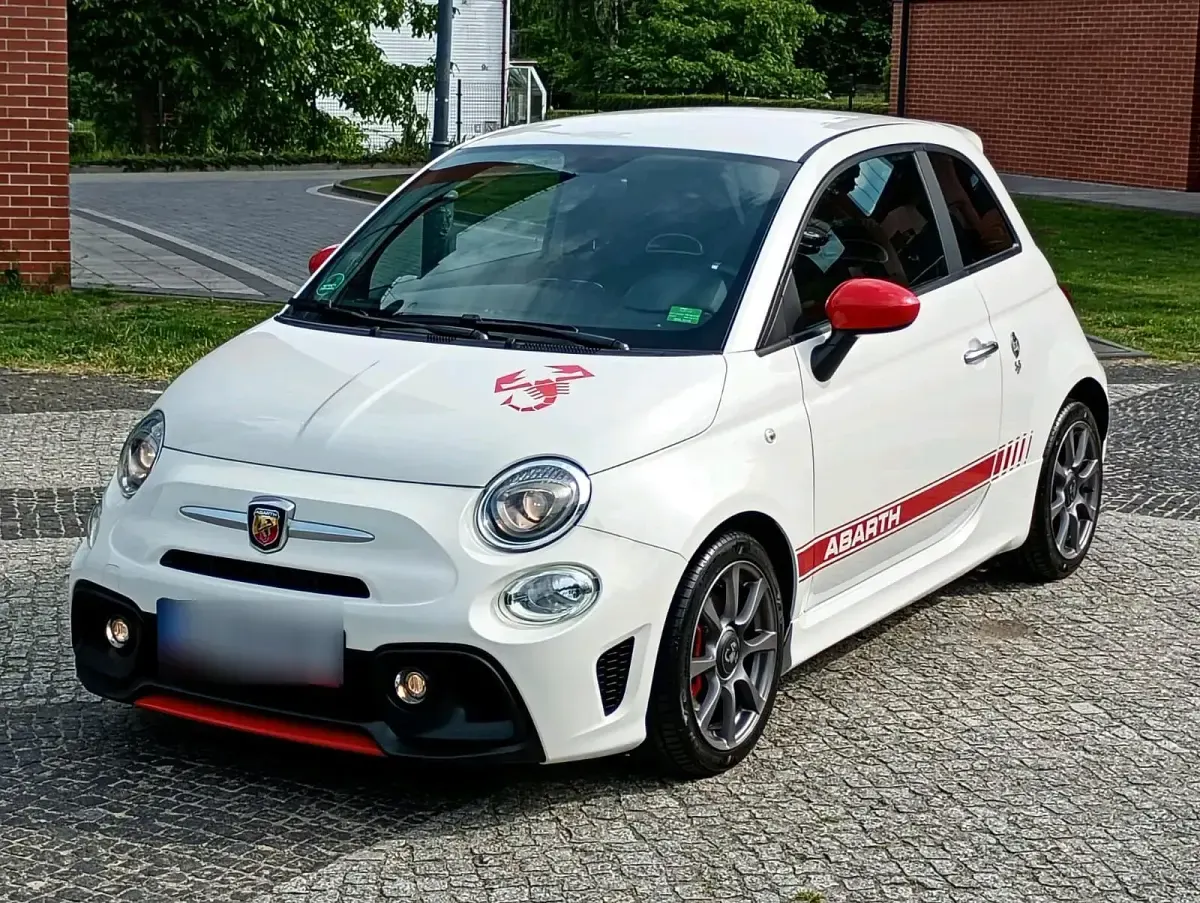 Gebraucht Abarth 595 145 PS (106 kW) 2020 Weiß Kleinwagen
