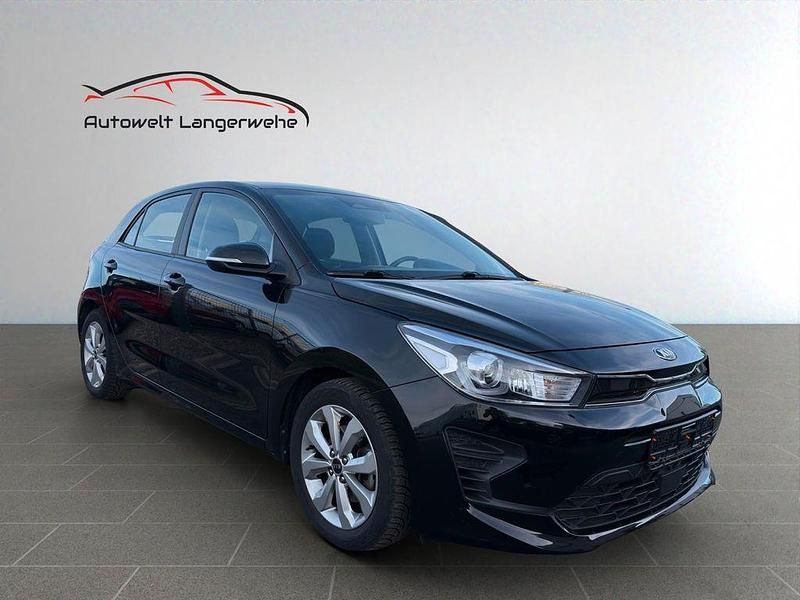 Second-hand Kia Rio Vision 84 CP (61 kW) 2021 Negru Berlinǎ