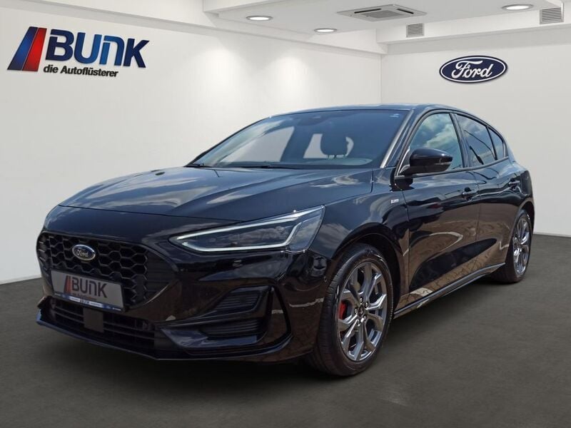 Agate black metallic Gebraucht 2024 Ford Focus ST-Line Limousine | 23.900 € (Guter Preis) - Bild 1/4