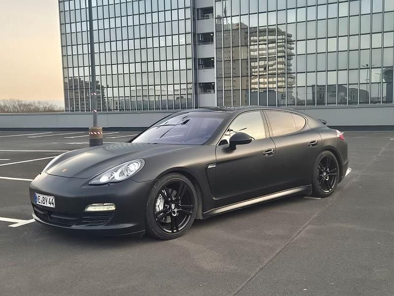 Gebraucht Porsche Panamera 4S 400 PS (294 kW) 2012 Blau Limousine