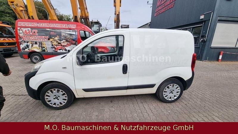 Weiß Gebraucht 2016 Citroën Nemo Van / Kleinbus | 3.082 € (Teuer) - Bild 1/4