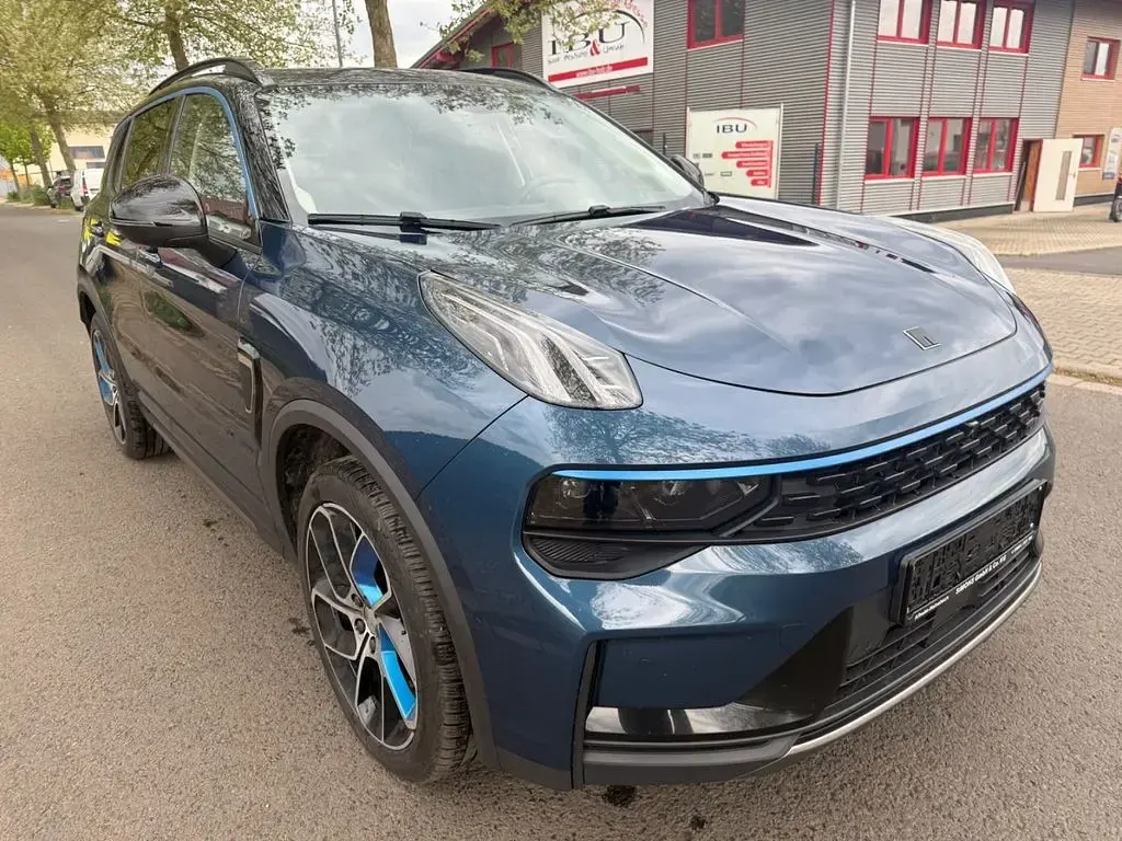 Second-hand Lynk & Co 01 179 CP (131 kW) 2022 Albastru SUV