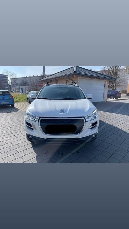 Gebraucht Peugeot 4008 115 PS (84 kW) 2015 Weiß SUV