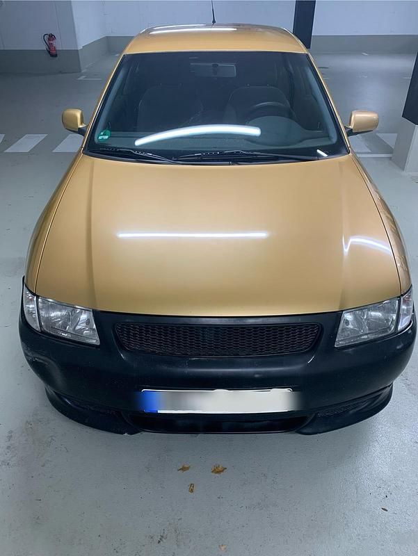 Gold Gebraucht 1998 Audi A3 Kleinwagen | 1.300 € (Fairer Preis) - Bild 1/4