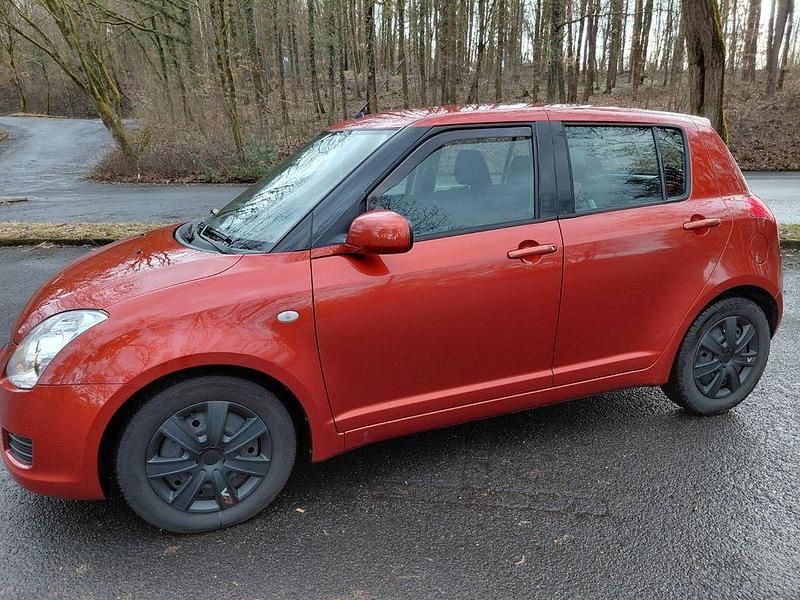 Gebraucht Suzuki Swift 92 PS (67 kW) 2009 Orange Kleinwagen