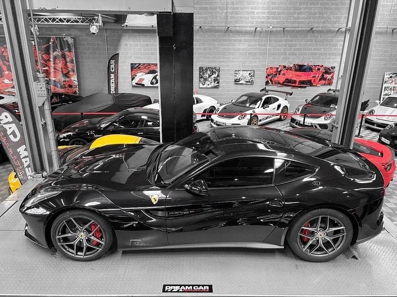 Gebraucht Ferrari F12 741 PS (545 kW) 2015 Schwarz Coupé