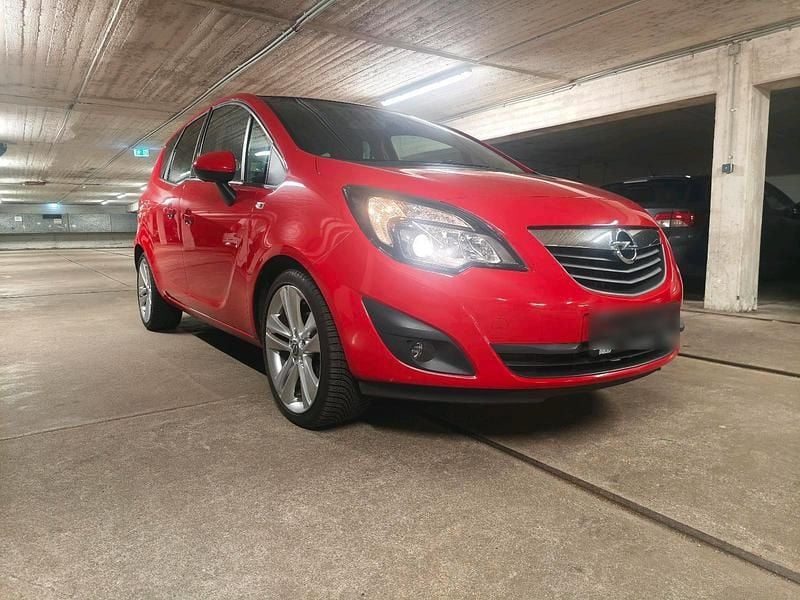 Gebraucht Opel Meriva 120 PS (88 kW) 2011 Rot Van / Kleinbus