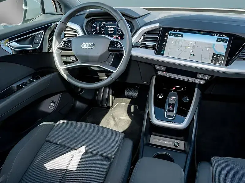Second-hand Audi Q4 e-tron 210 kW (286 CP) 2025 Gri SUV