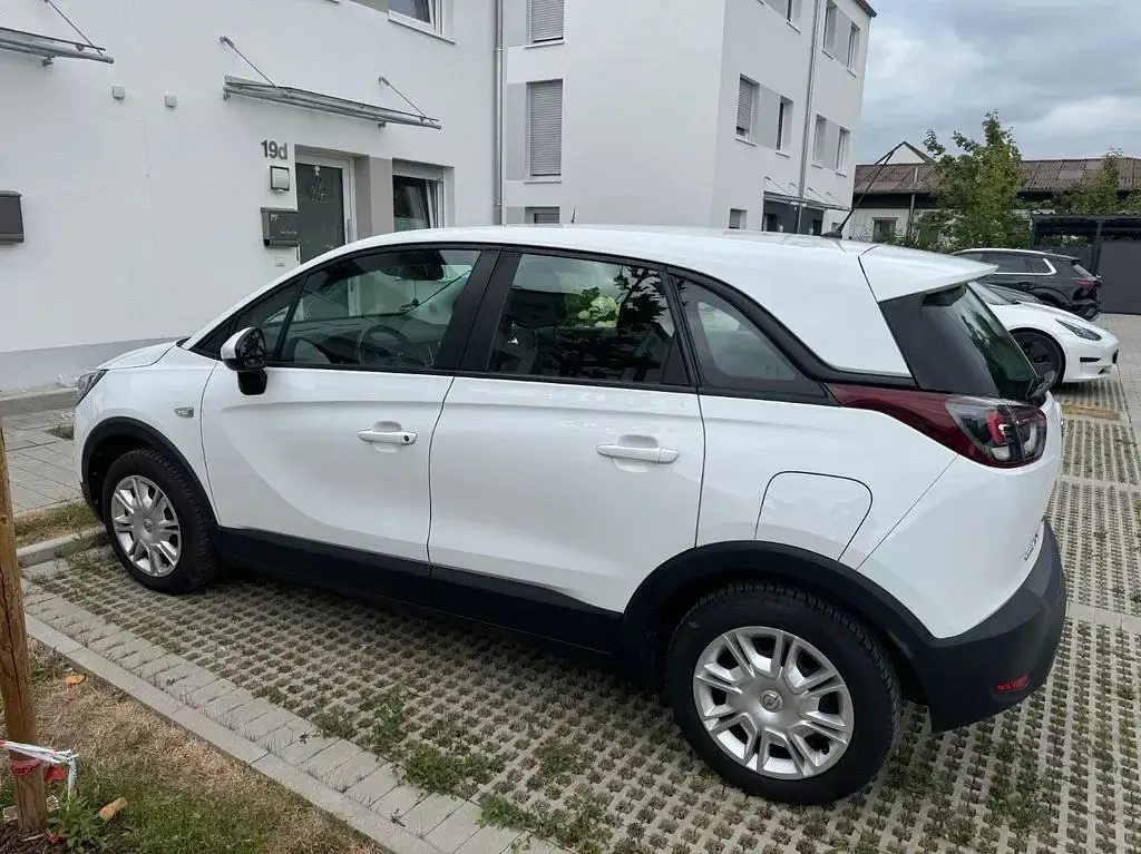 Gebraucht Opel Crossland 83 PS (61 kW) 2020 Weiß SUV