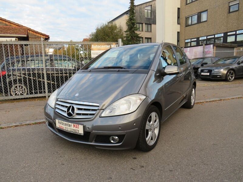 Gebraucht Mercedes A180 116 PS (85 kW) 2009 Grau Limousine