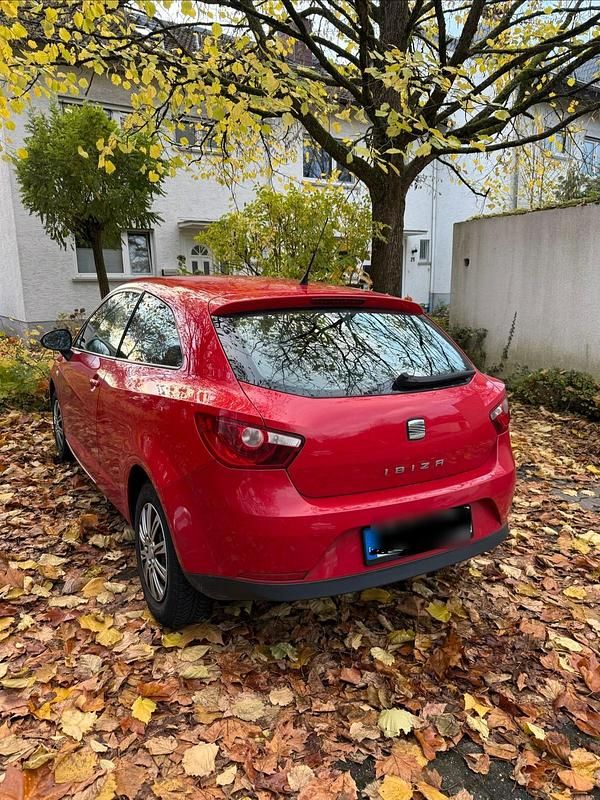 Rot Gebraucht 2009 Seat Ibiza Style Kleinwagen | 3.699 € (Fairer Preis) - Bild 1/4