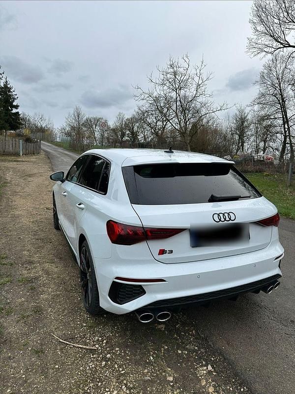 Gebraucht Audi S3 Ambiente 310 PS (228 kW) 2022 Weiß Limousine