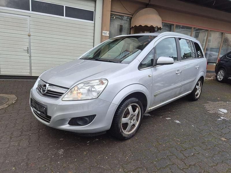 Starsilber iii m2 Gebraucht 2008 Opel Zafira Edition Van / Kleinbus | 1.499 € (Superpreis) - Bild 1/4