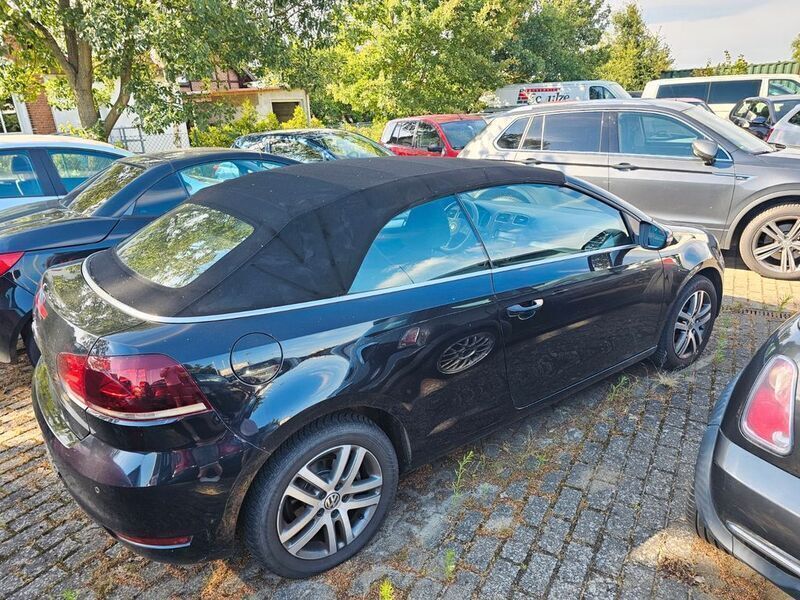 Gebraucht VW Golf Cabriolet Basis 105 PS (77 kW) 2012 Schwarz Cabrio