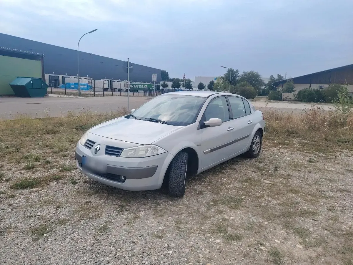Gebraucht Renault Mégane II 98 PS (72 kW) 2004 Silber Limousine