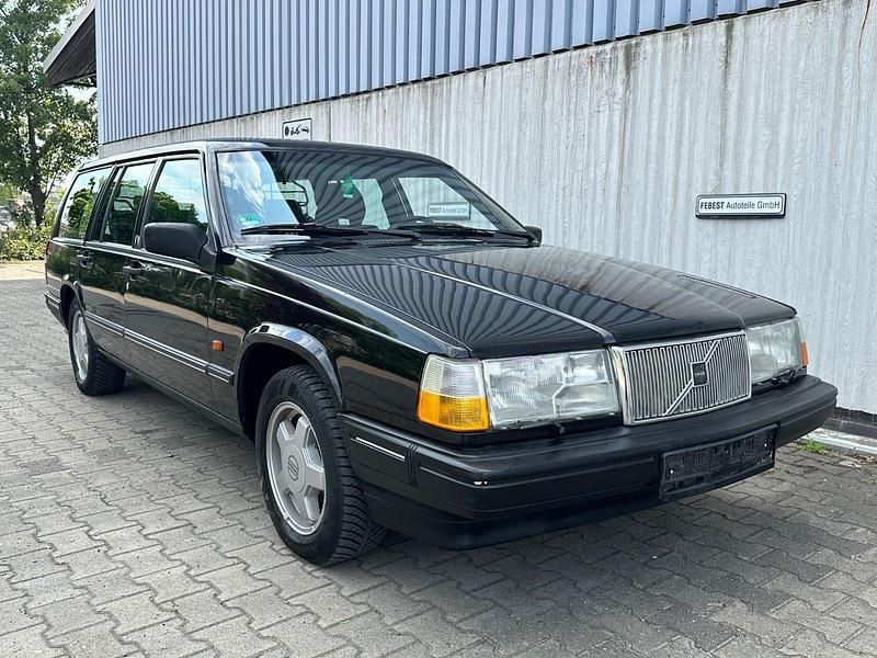 Gebraucht Volvo 945 135 PS (99 kW) 1996 Schwarz Kombi
