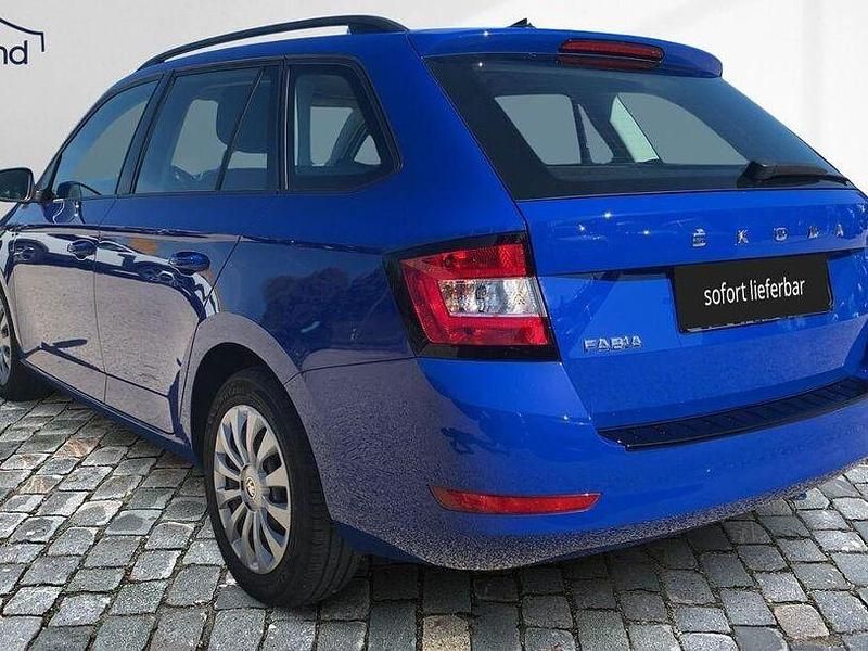 Gebraucht Skoda Fabia 95 PS (69 kW) 2022 Blau Kleinwagen