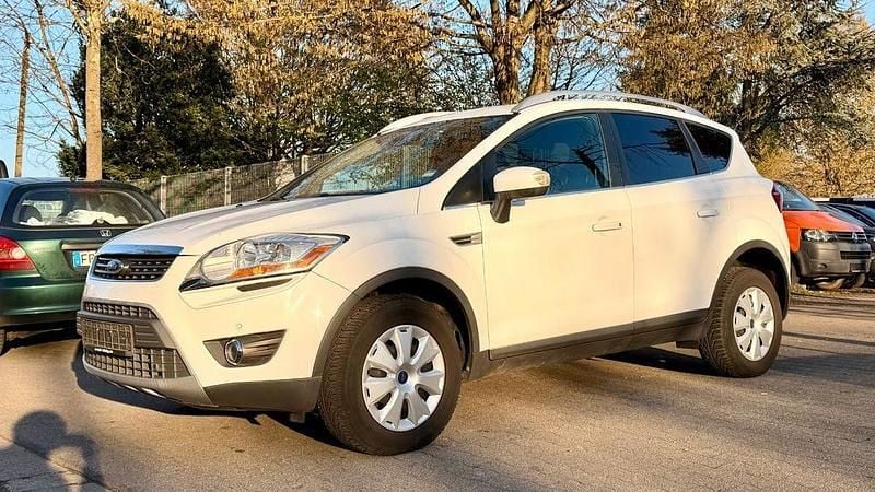 Gebraucht Ford Kuga Champions Edition 140 PS (102 kW) 2012 Weiß SUV