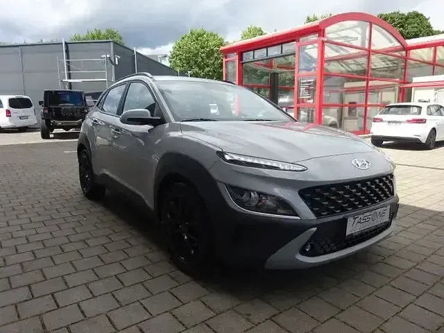 Gebraucht Hyundai Kona Comfort 120 PS (88 kW) 2023 Grau SUV