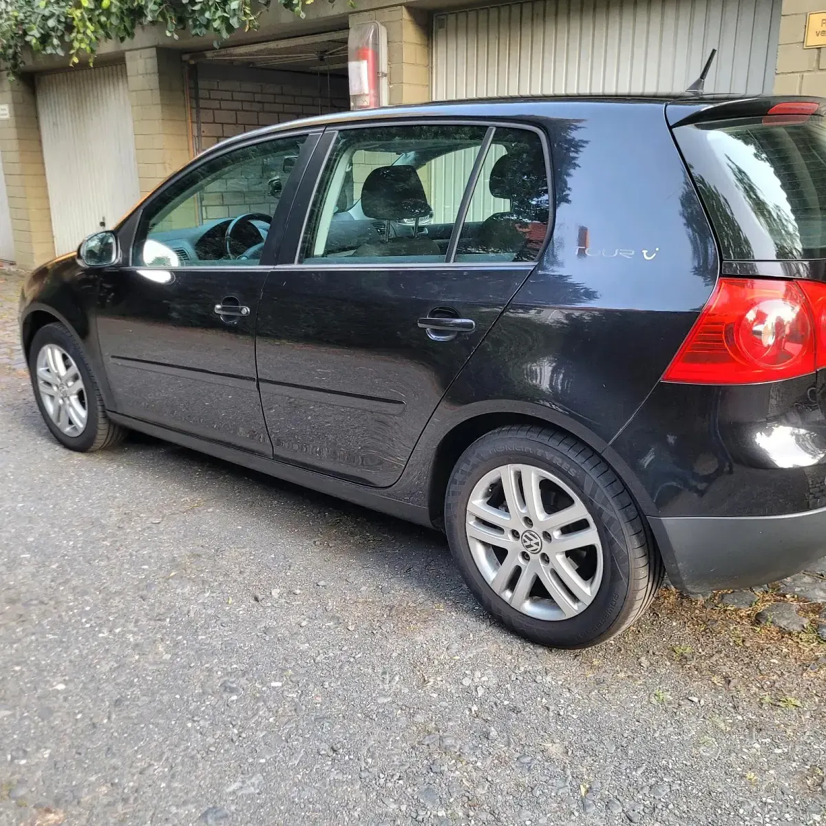 Gebraucht VW Golf V 110 PS (80 kW) 2007 Schwarz Kleinwagen