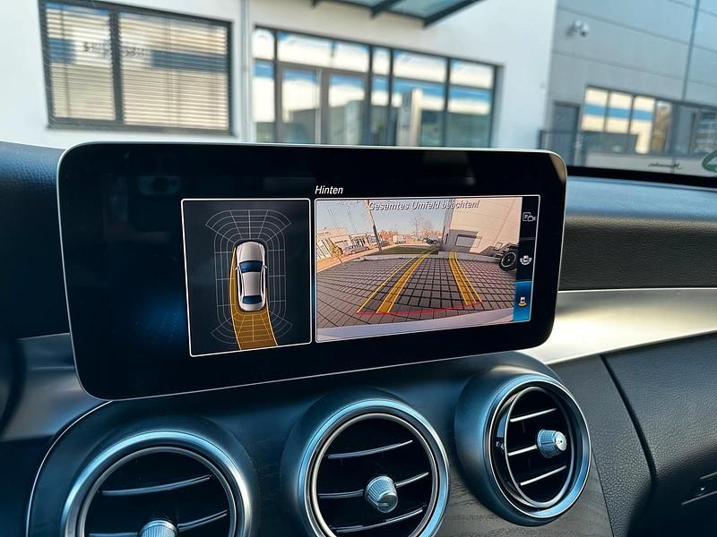 Gebraucht Mercedes C300 258 PS (189 kW) 2019 Silber Limousine