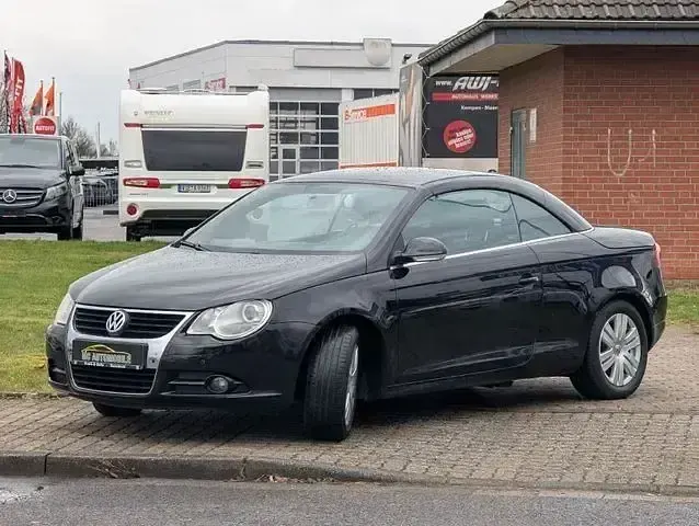 Używany VW Eos 140 KM (102 kW) 2009 Czarny Kabriolet