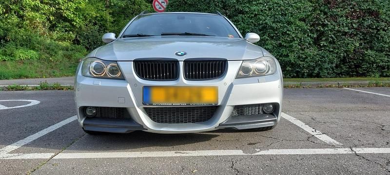 Gebraucht BMW 330 M Performance 231 PS (169 kW) 2006 Silber Kombi