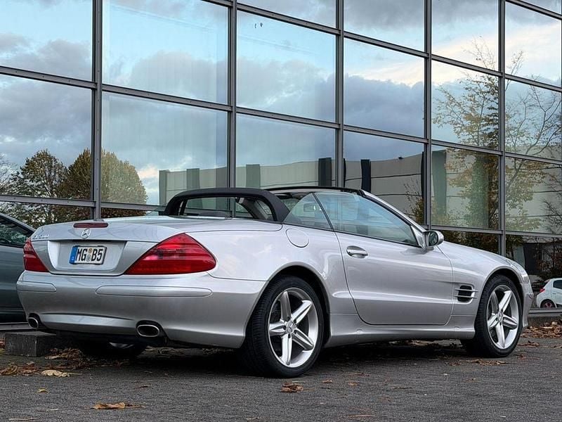 Gebraucht Mercedes SL500 306 PS (225 kW) 2004 Silber Cabrio