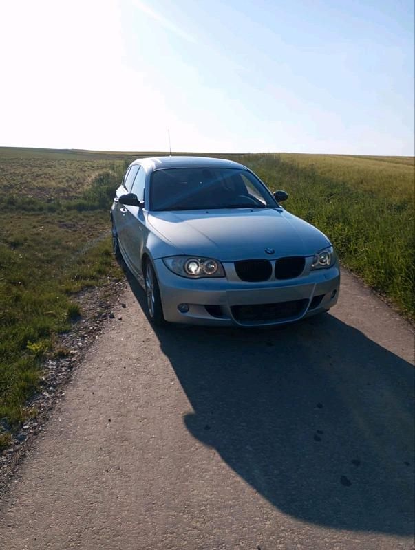 Silber Gebraucht 2006 BMW 116 M Sport Kleinwagen | 2.600 € (Etwas zu teuer) - Bild 1/4