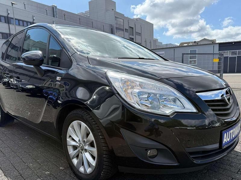 Second-hand Opel Meriva Active 140 CP (102 kW) 2013 Negru Monovolum