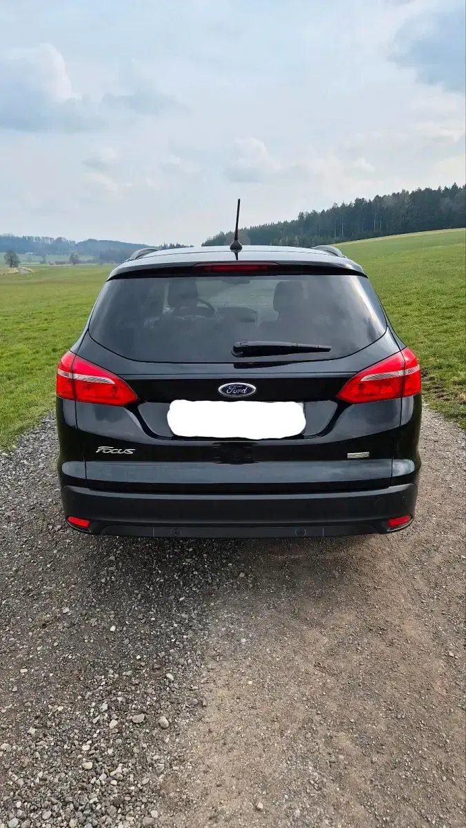 Gebraucht Ford Focus 125 PS (91 kW) 2017 Schwarz Kombi