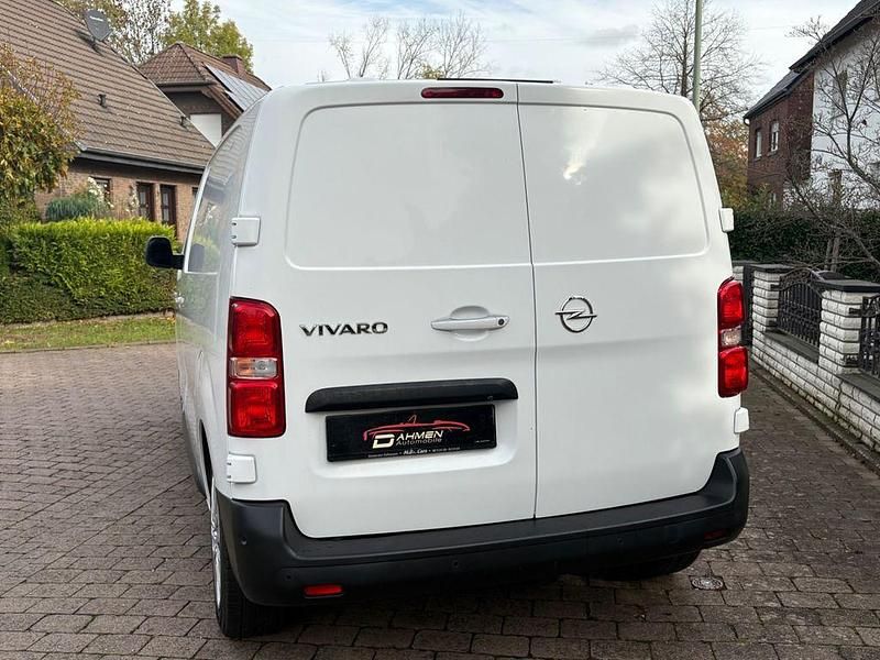 Gebraucht Opel Vivaro Edition 120 PS (88 kW) 2020 Weiß Van / Kleinbus