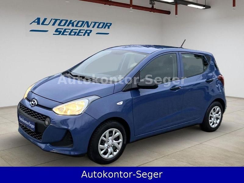 Gebraucht Hyundai i10 Classic 67 PS (49 kW) 2017 Blau Kleinwagen