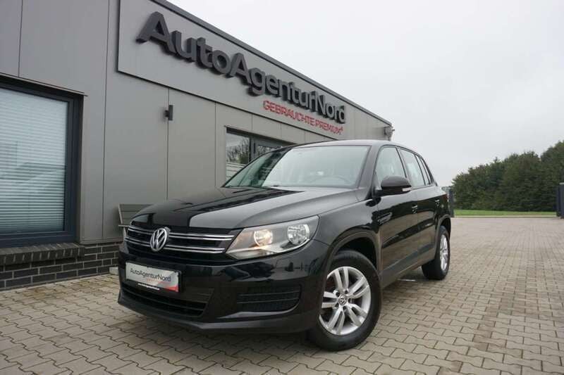 Schwarz Gebraucht 2014 VW Tiguan Trendline SUV | 13.450 € (Fairer Preis) - Bild 1/4